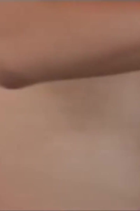 İngiliz sarışın sürtük siyah bir yarak alıyor