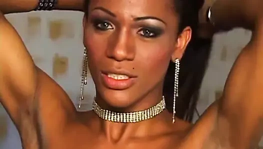 transeksüel rio horoz için çıldırıyor!!!