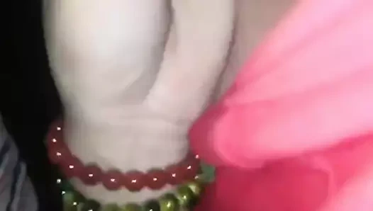 2 asyalı cd ile açık hava eğlencesi