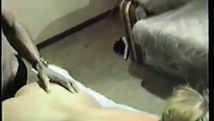 Büyük anne sıçradı alır