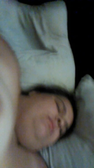 Şişman eski alır yapay penis ve bir yabancılar çük