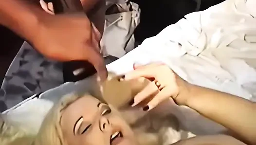 İngiliz klasik ırklararası iri güzel kadın büyük göğüsler