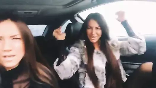 Kürk şarkı söylemek