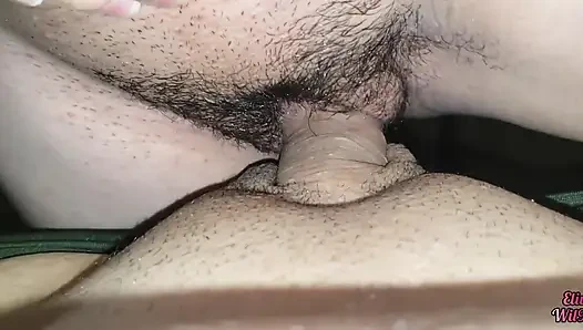 Üvey kız kardeşimin sevimli amının tadına baktım, tatlı çıktı