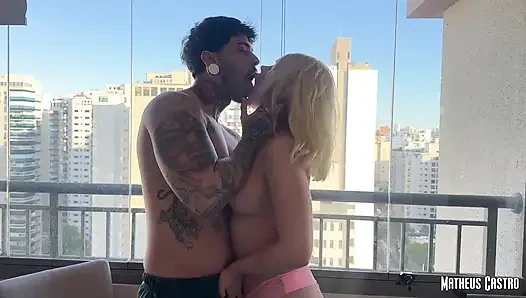 Pembe nişanlımla sabah seksi