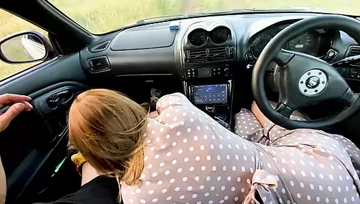 Arabada sakso ve edepsiz konuşma ile seks