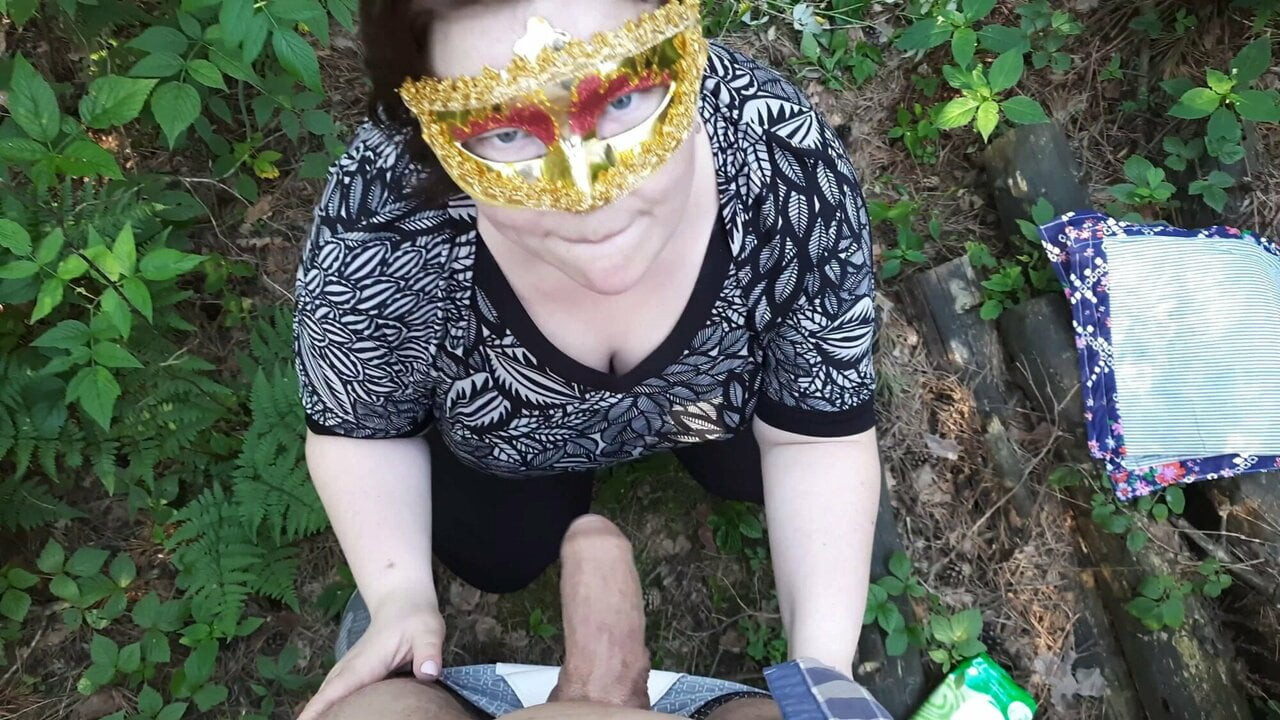 Rus bbw cutie'nin ilk açık seks