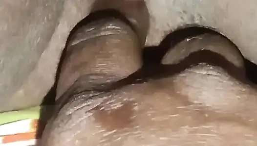 Parmağımı üvey annemin vajinasına soktum ve balını çıkardım, bölüm 2