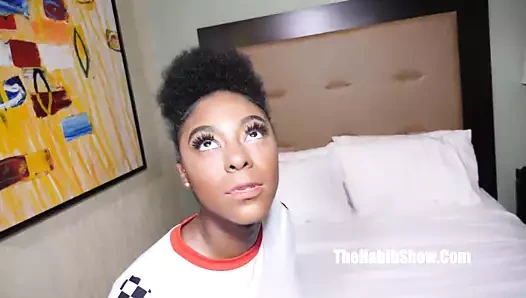 Kalın çikolata ambititous taşakları derin büyük zenci yutuyor