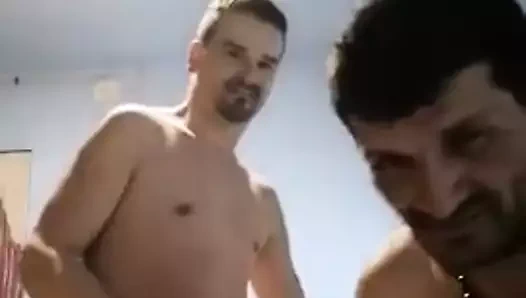 Alexut de la munca , il penetrez in depozit