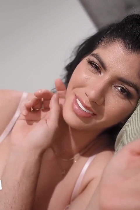 Cherry Candle ve Matty Mila Perez harika bir üçlü seksle seni şaşırtıyor