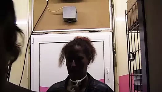 Alte Milf steht auf fesselspielchen