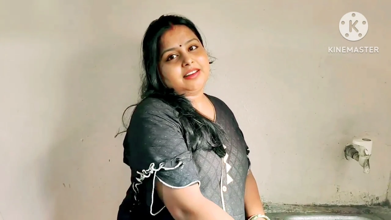 Indian Bhabhi Ki Majhedar Chudai In Hindi Audio Kichen me