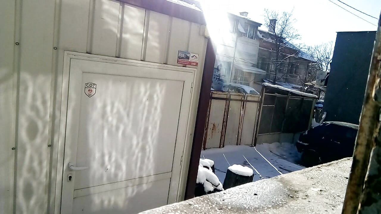 Karda göğüsler