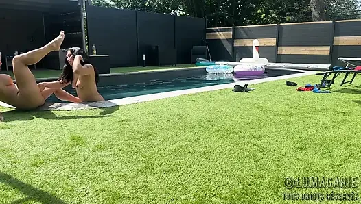 Arkadaşım Adélie Beni Parçalıyor