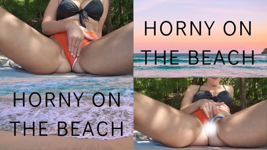 Mayolu azgın orta yaşlı seksi öğretmen plajda amını ovuyor