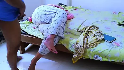 Efendim lütfen! Bir erkek arkadaşım var, onunla aldatamam