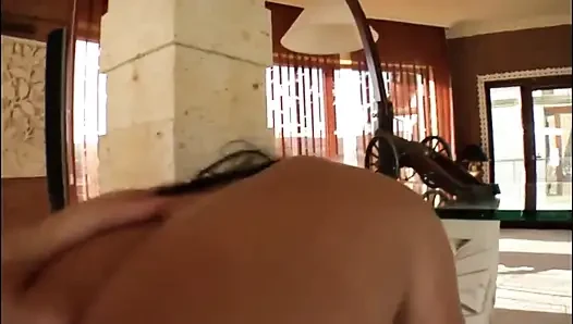 Avrupalı tamamen doğal orta yaşlı seksi kadın her yerde sertleşiyor - andrea