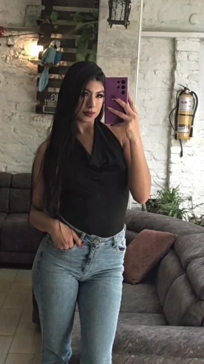 Merhaba kıymetlim! İyi günler, nasılsın? Beni görmeye mi geliyorlar?  Seni bekliyorum