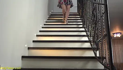 Üvey anne ilk porno videosu