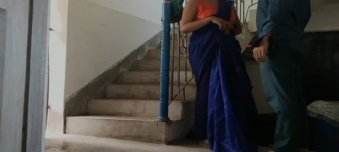 Yenge ayrılmak için geldi ve sonra gitti