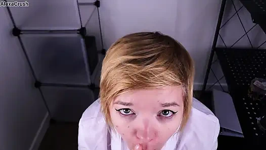 Stok odasında yakalandı bakış açısı oral seks