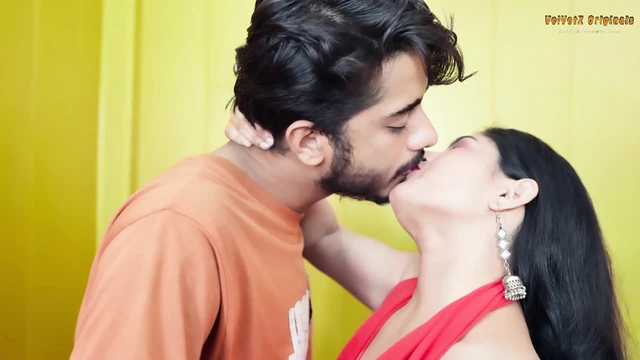 Süper seksi misafir baştan çıkarıyor otel personeli banyoda tam çıplak seks yapıyor Hintli 4k ultra hd vaigavarun45