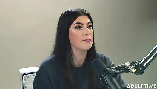 Gal ritchie: spiegler kız ve hentai sevgilisi | Adult Time Podcast