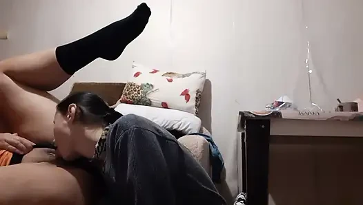Herkes uyurken, kimse lezbiyen olduğumuzu bilsin diye sikişiyoruz