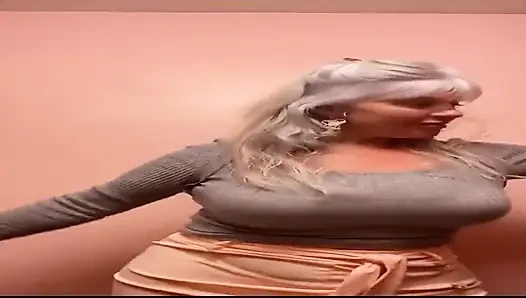 Hadi yatmaya hazırlanalım, belki sarılırız ya da daha fazlası olur diye düşünüyordum.. Ne düşünüyorsun? Dm Me..