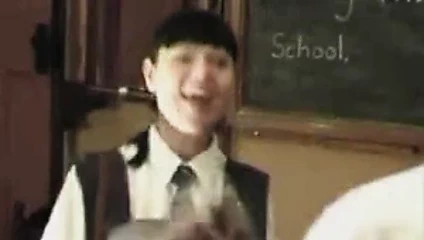 Videonun tamamına sahip olan David fragmanı