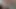 Büyük bir yarağın üzerinde sekiyor ve lezzetli bir şekilde zıplıyor ve sonra ayakta sikiliyor