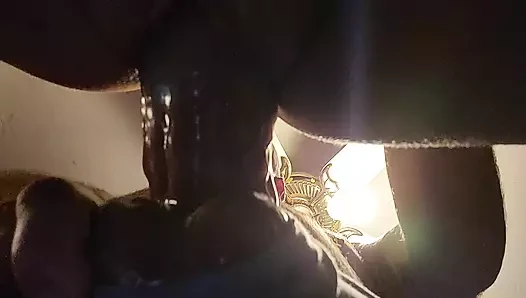 Dildo Baggins deliğe giriyor!