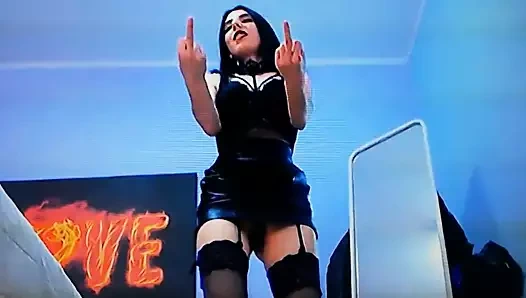 Eski lizette metresi lyna için aşağılanmış