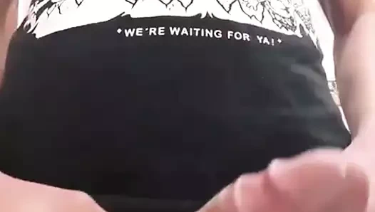 Joven vergon se masturba hasta acabar