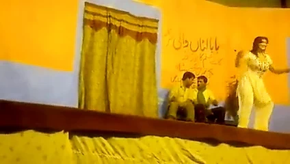 Pakistan sıcak mujra