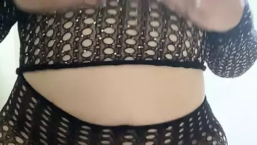 Preciusrouss49 büyük götlü latin minderle mastürbasyon yapıyor