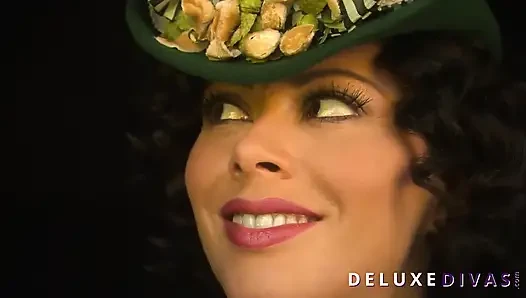 Deluxedivas - canlı sohbet - olivia del rio