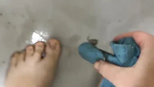 Çıplak temizlikçi kadın