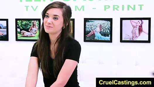 Fetishnetwork gia paige esaret üzerinde the döküm kanepe