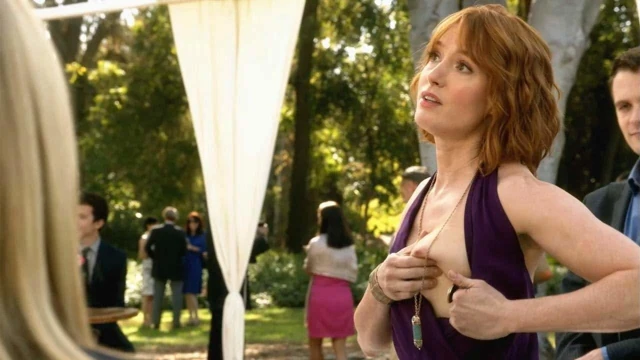 Alicia witt 'yalanlar evinde' skandalplanet.com'da üstsüz