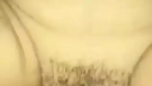 Yaşlı Asyalı sürtük dölleniyor