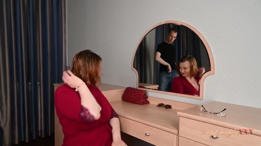 Auntjudy's - büyük memeli kızıl saçlı orta yaşlı seksi kadın Anna Maria yatmaya hazırlanıyor