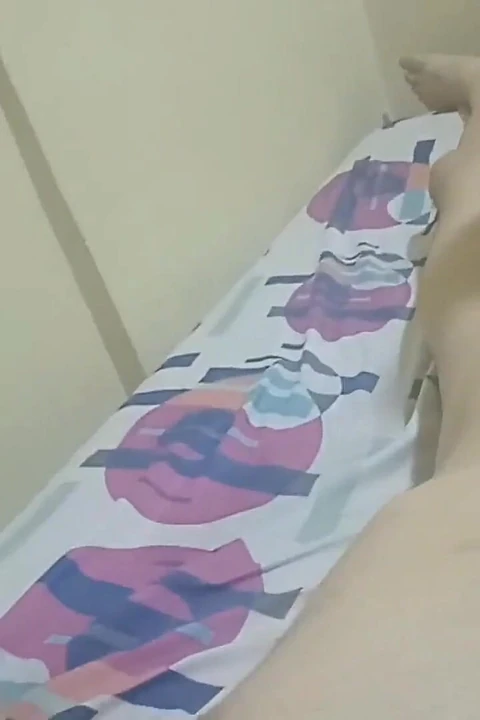 New York Abd'li 18 yaşındaki esmer büyük sarkık memeler üvey erkek kardeşinin büyük yarağını sikiyor bölüm 19