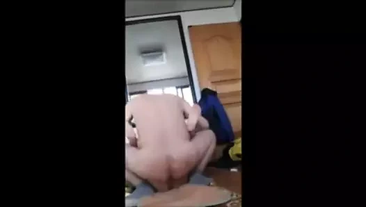 Olgun bir Asya karısı sürme