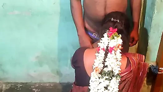 Hintli tamil teyze pürüzsüz domaltmalı