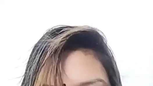 Bigo seksi görünüyor