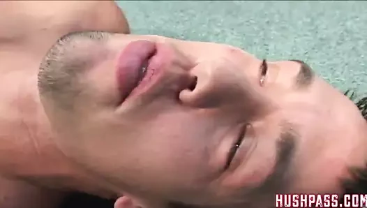 Bagajda büyük çöp! bu kız cıvıl cıvıl!!