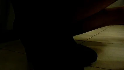 Sevgilimin ayaklarına boşalmak