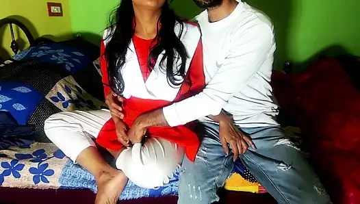 Kız öğrenci evde erkek arkadaşıyla sert domaltarak seks yapıyor - en iyi Hintçe ses